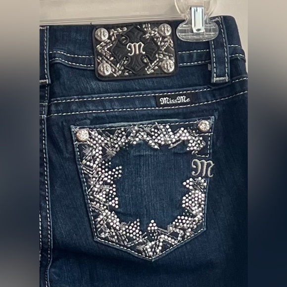 Miss Me Jeans Womens Dark Wash Mid-Rise Easy Boot Size 3/4 (27) Rhinestone - Picture 3 of 11